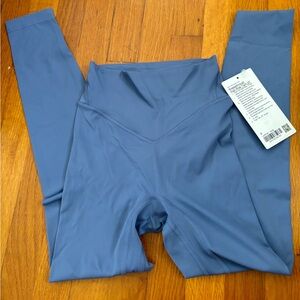 Discontinued Lululemon Breezethrough tight in size 4 Oasis Blue